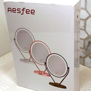 Brand New Aesfee Double-Sided 1x/7x Magnification LED Makeup Mirror with Lights